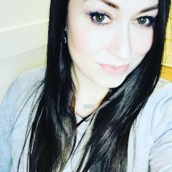 Meet your Posher, Trisha - Picture 1 of 1